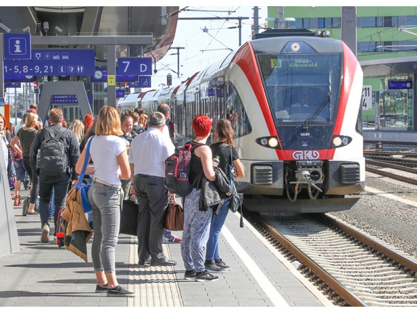 Bahn und Bus der Weststeiermark