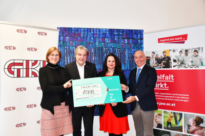 Scheckübergabe bei Jugend am Werk Steiermark: GKB-GFin Dr. Barbara Kleinert, JAW-GF Walerich Berger, JAW-GFin Mag. Sandra Schimmler und GKB-GF Mag. Gerald Klug (v. l.)